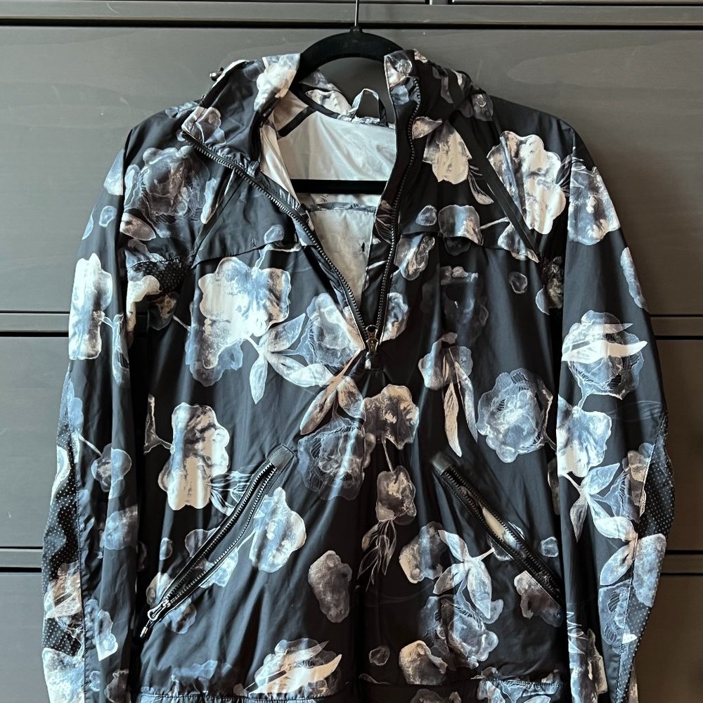 vintage lululemon rain pullover